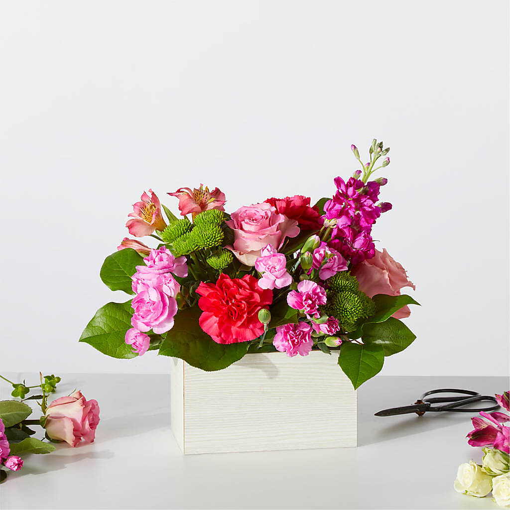 Sweetberry Box – A Florist Original – Depot Des Fleurs, Montreal PQ