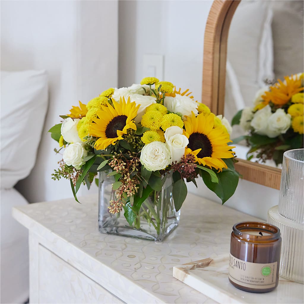 Luminous Morning Bouquet – Depot Des Fleurs, Montreal PQ
