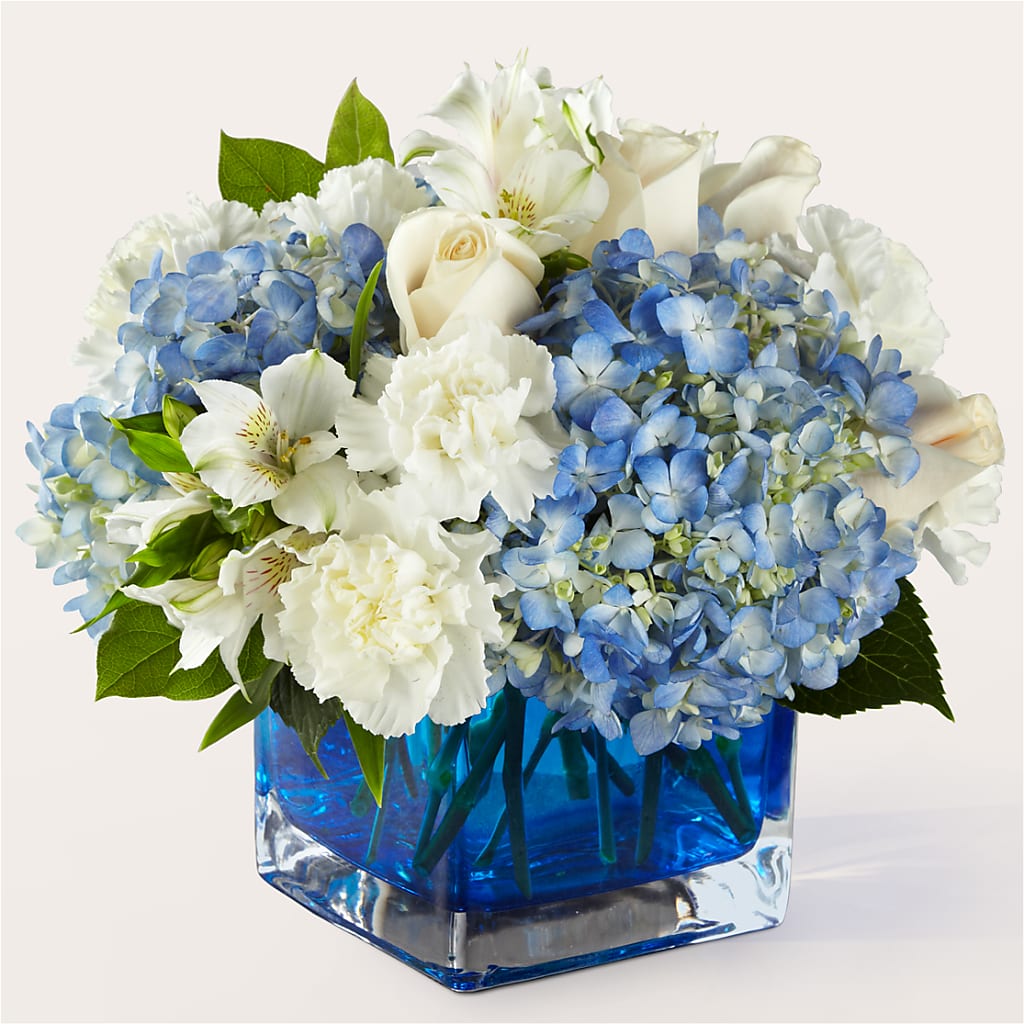 Soothing Waters Bouquet – Depot Des Fleurs, Montreal PQ