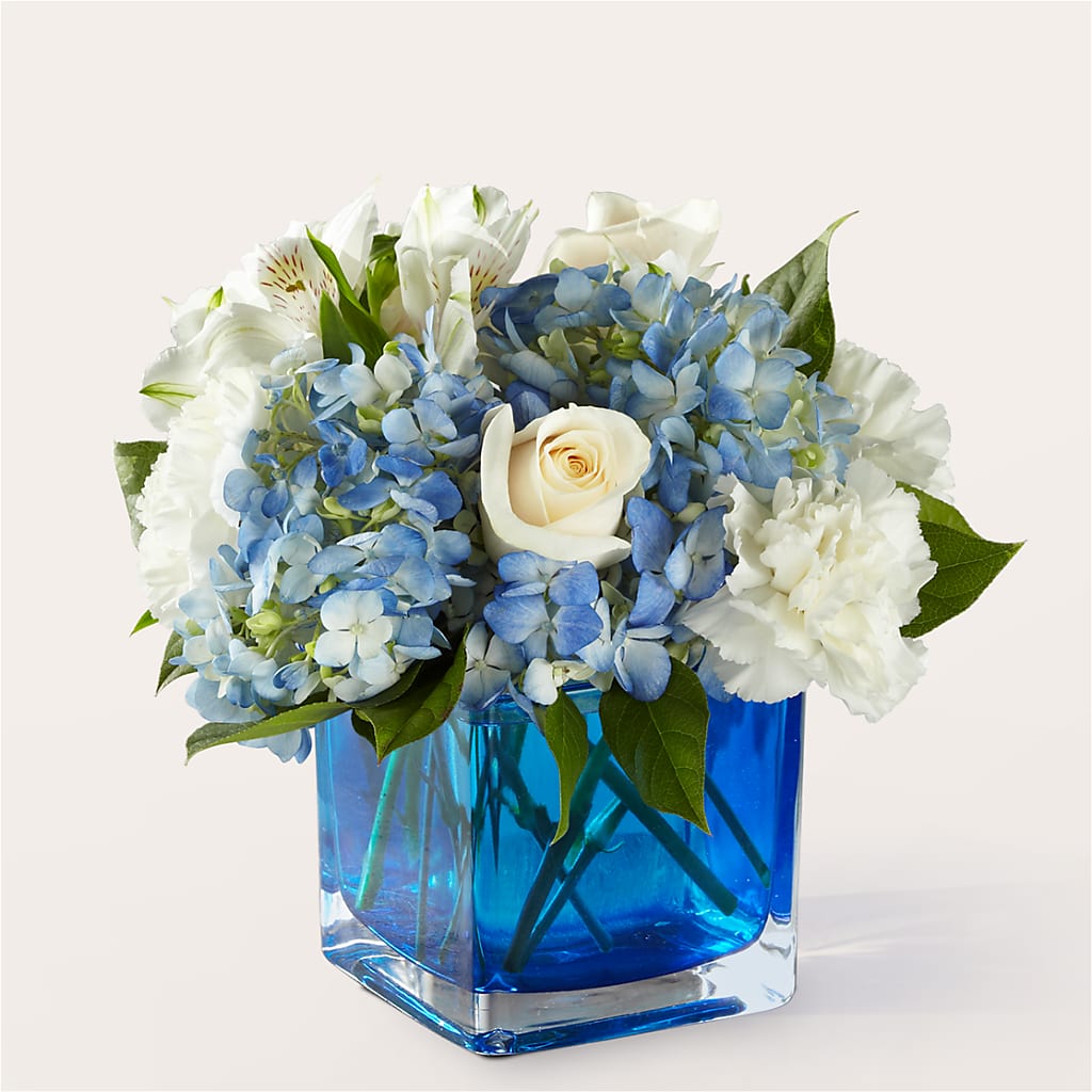 Soothing Waters Bouquet – Depot Des Fleurs, Montreal PQ