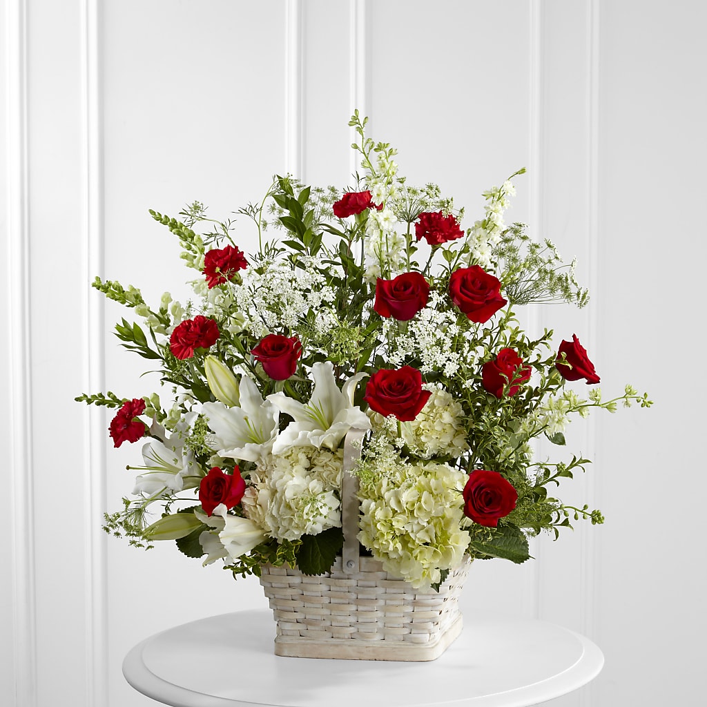 In Loving Memory Arrangement – Depot Des Fleurs, Montreal PQ