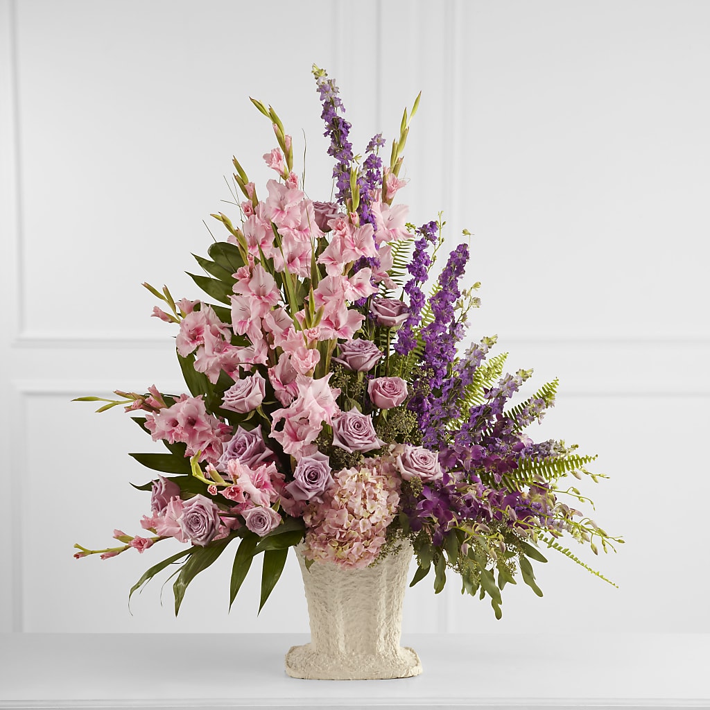 Flowing Garden Arrangement – Depot Des Fleurs, Montreal PQ