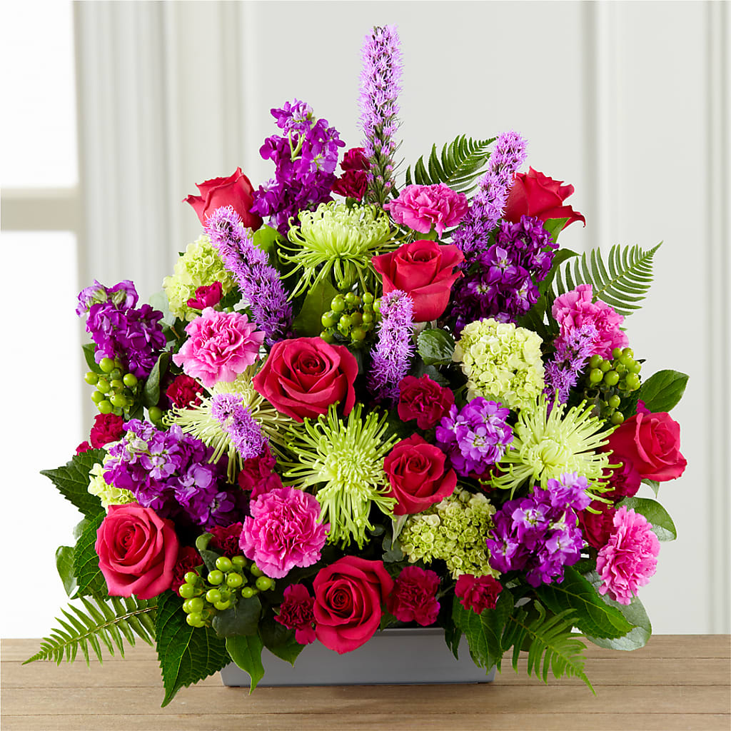 Warm Embrace Arrangement – Depot Des Fleurs, Montreal PQ
