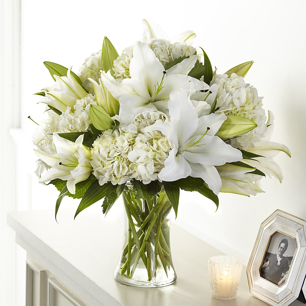 Compassionate Lily Bouquet – Depot Des Fleurs, Montreal PQ