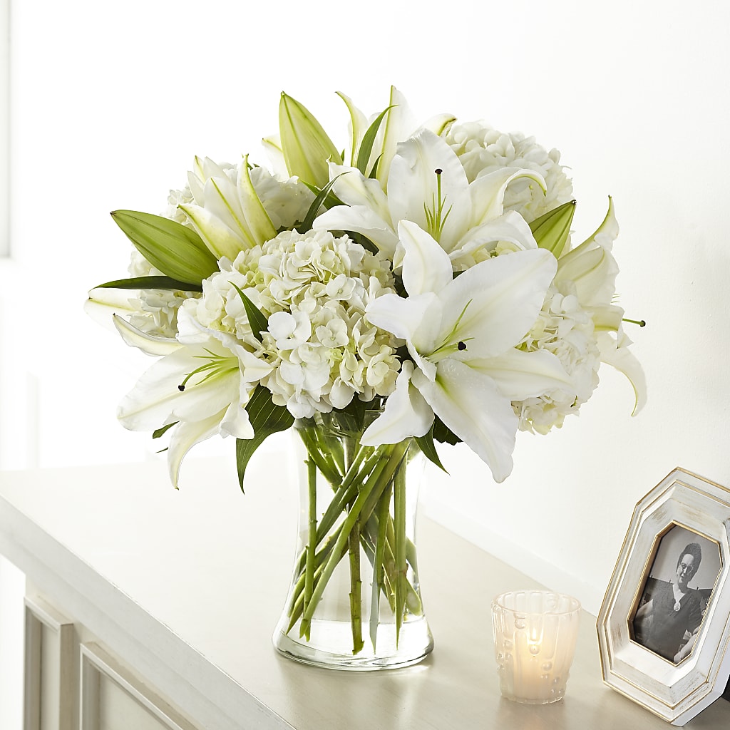 Compassionate Lily Bouquet – Depot Des Fleurs, Montreal PQ