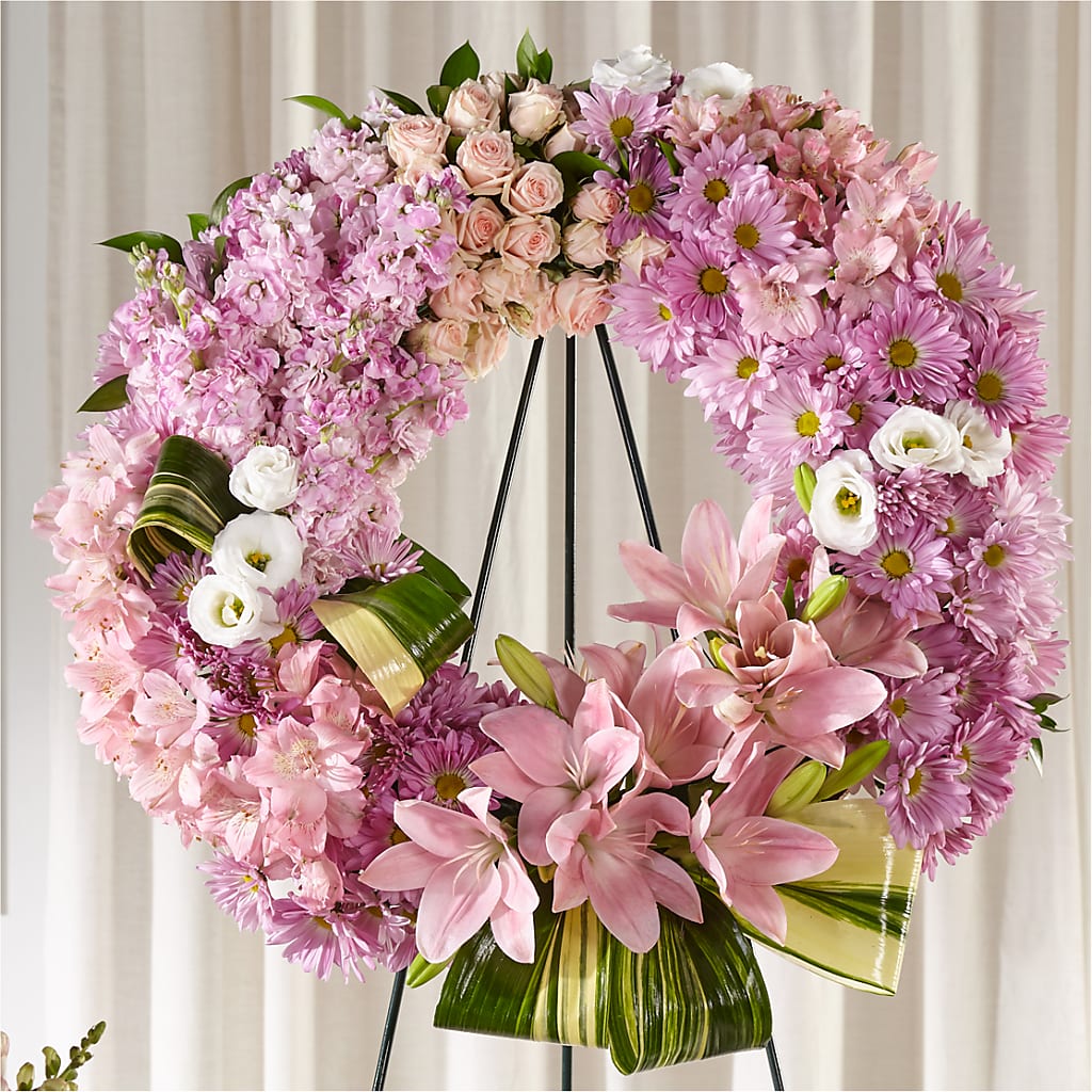 Gift of Warmth Wreath – Depot Des Fleurs, Montreal PQ