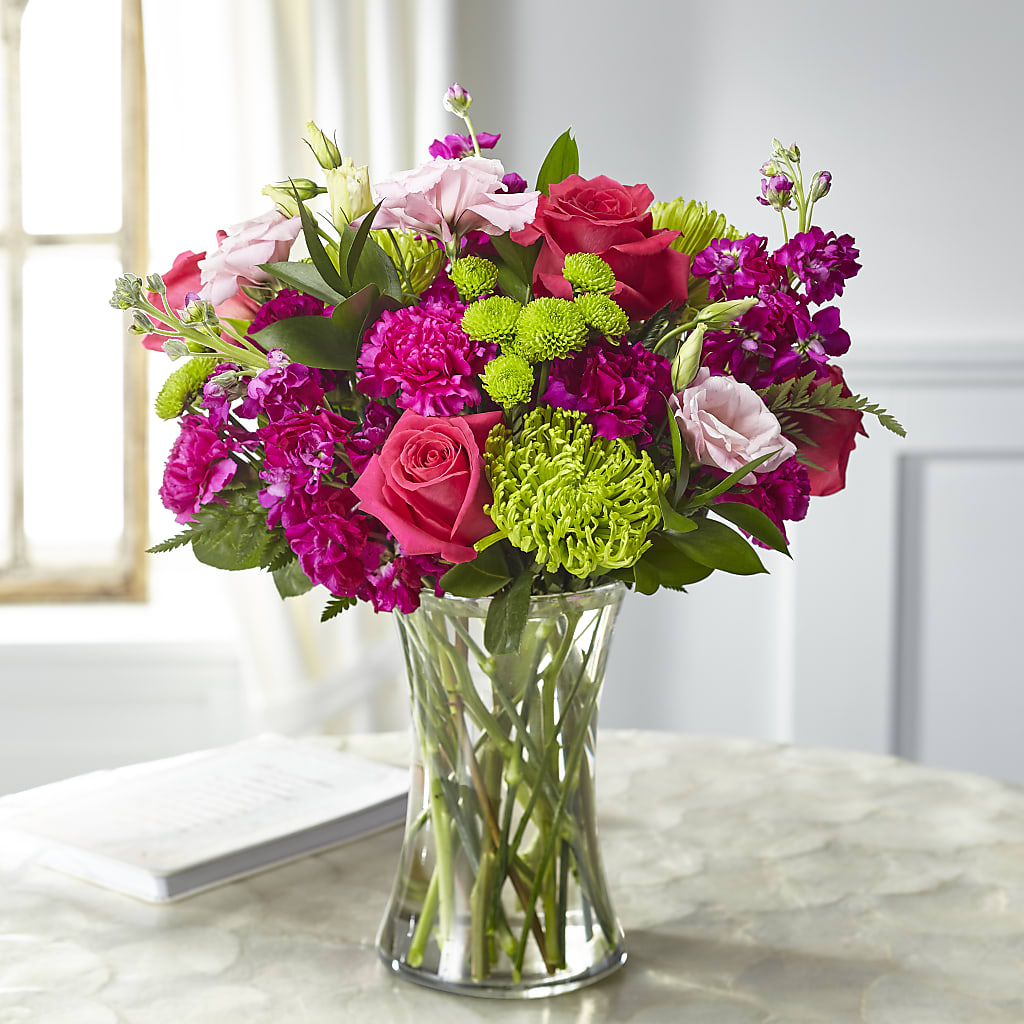 Everlasting Embrace Bouquet – Depot Des Fleurs, Montreal PQ