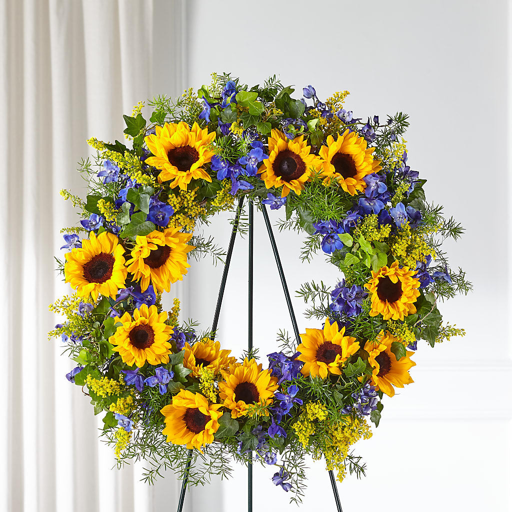 Bright Rays Wreath – Depot Des Fleurs, Montreal PQ