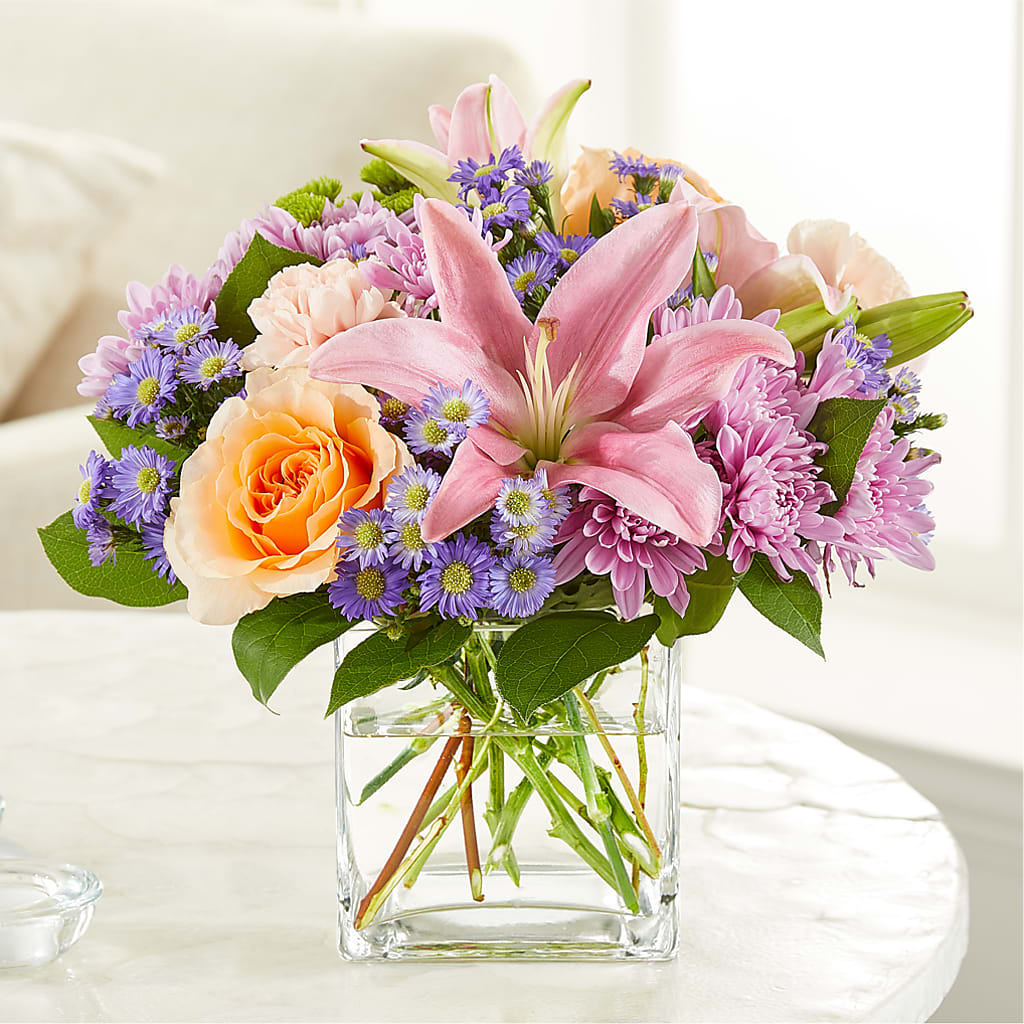 Delicate Details Bouquet – Depot Des Fleurs, Montreal PQ