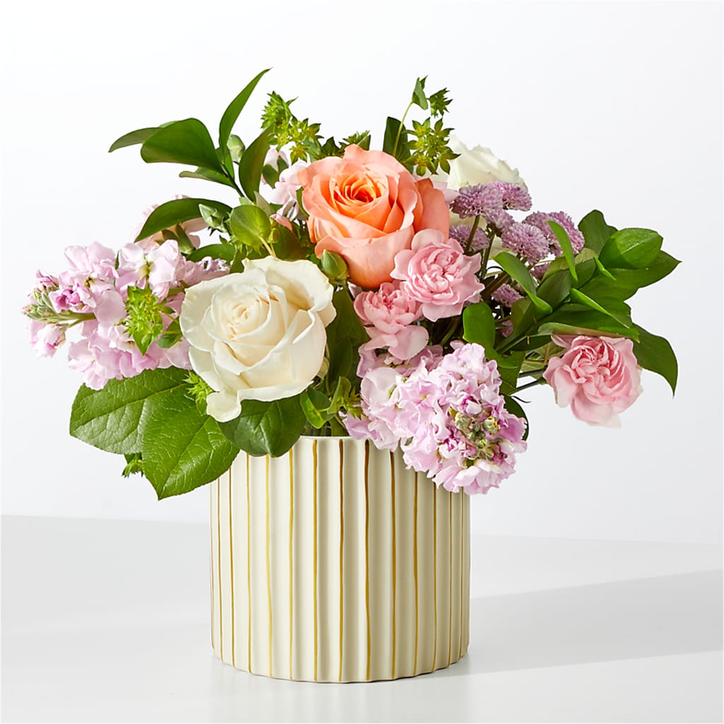 French Market Bouquet with Ivory Vase – Depot Des Fleurs, Montreal PQ
