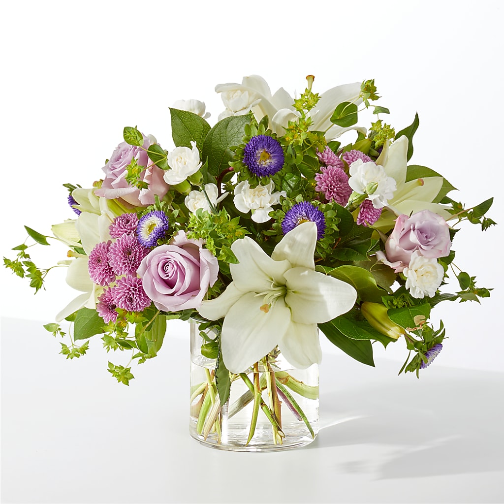 April Showers Bouquet – Depot Des Fleurs, Montreal PQ