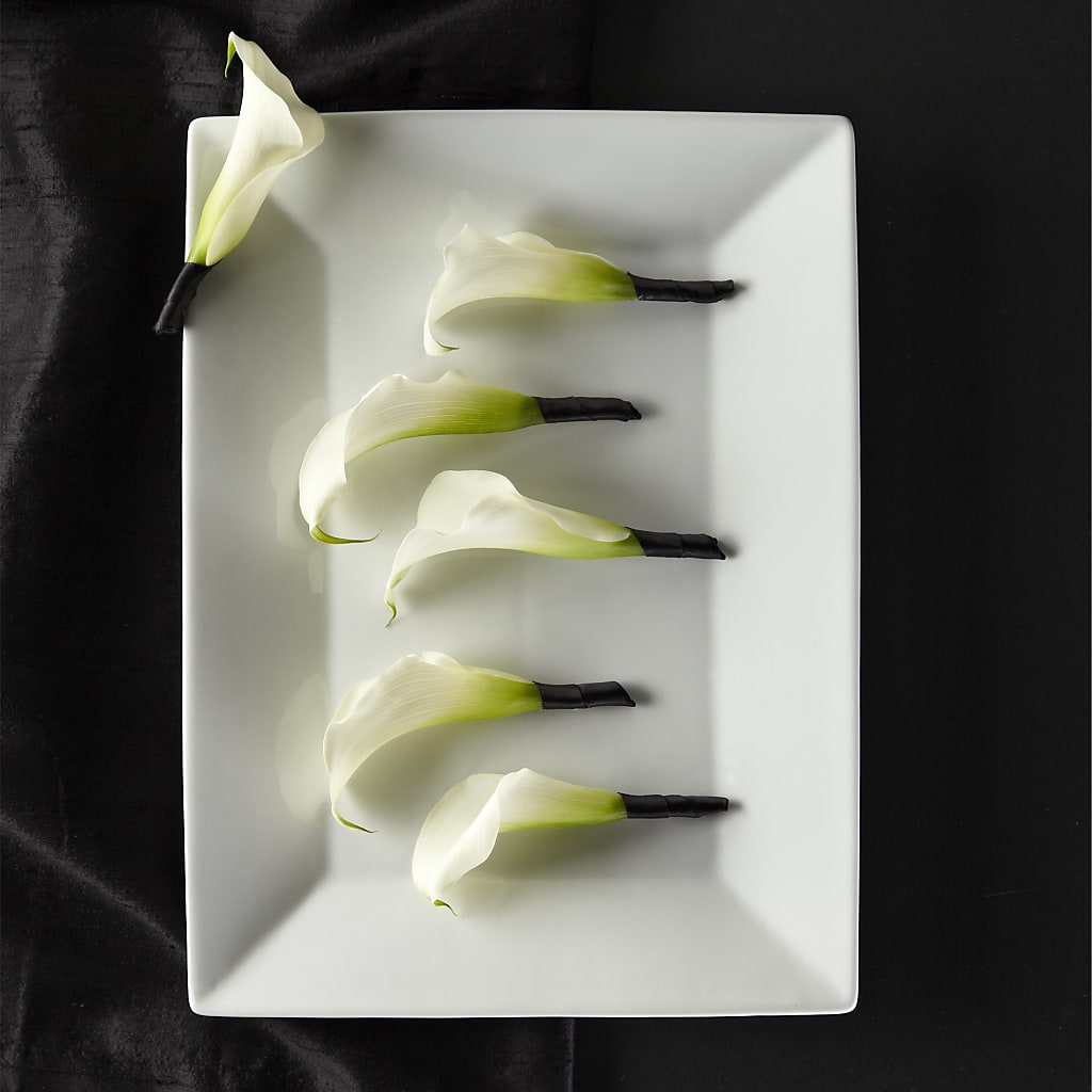 Calla Lily Promise Boutonniere – Depot Des Fleurs, Montreal PQ