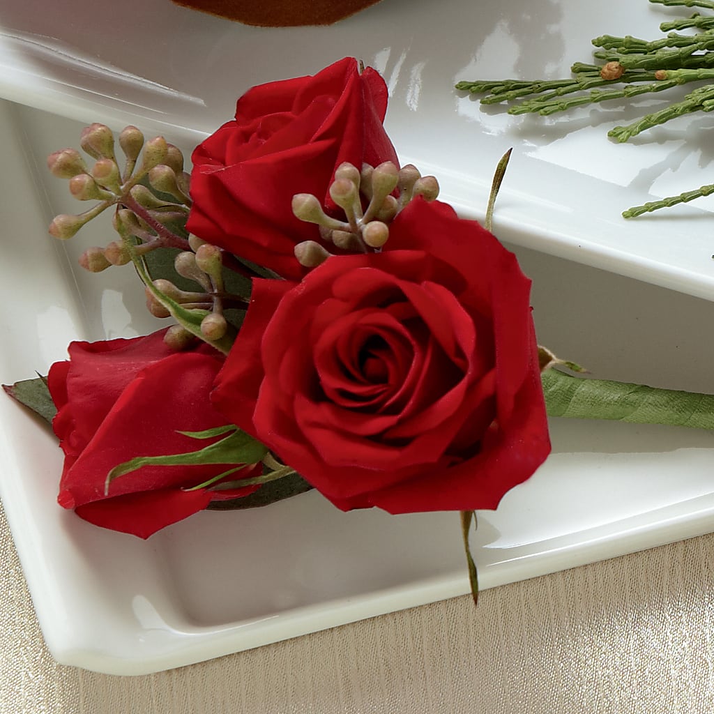 Red Spray Rose Boutonniere – Depot Des Fleurs, Montreal PQ