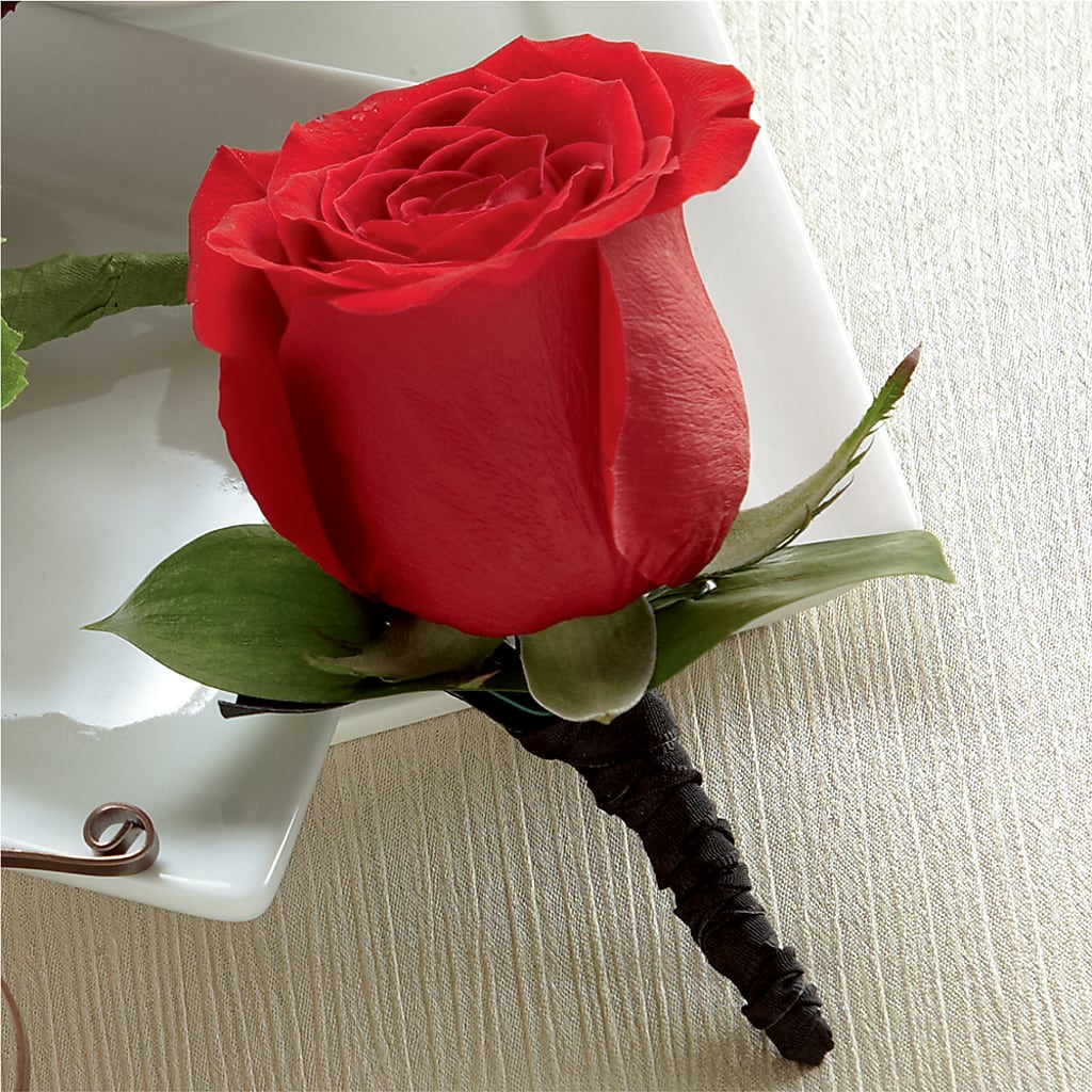 Red Rose Boutonniere – Depot Des Fleurs, Montreal PQ