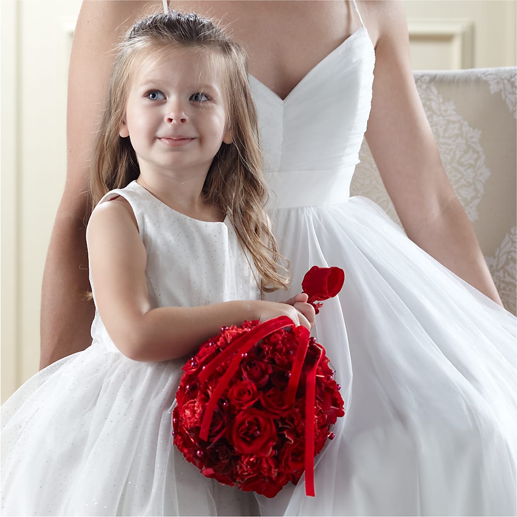Pure at Heart Flower Girl Arrangement – Depot Des Fleurs, Montreal PQ