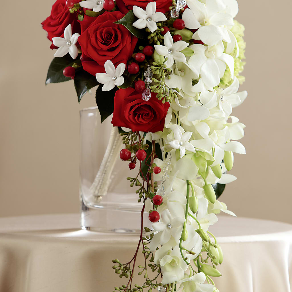 Here Comes the Bride Bouquet – Depot Des Fleurs, Montreal PQ