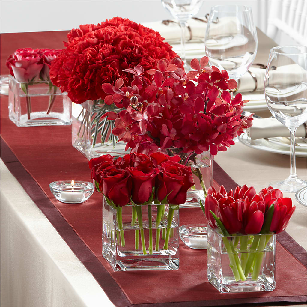 Modern Grace Centerpiece – Depot Des Fleurs, Montreal PQ