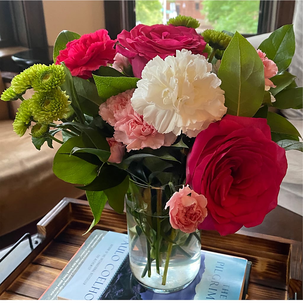 Sweet & Pretty Bouquet –  Depot Des Fleurs, Montreal PQ