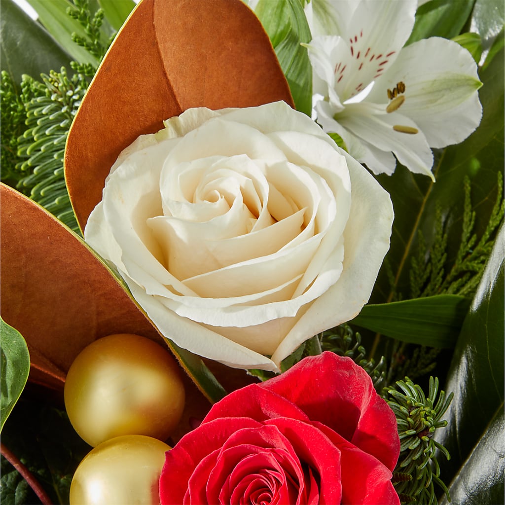 Joy & Jolly Bouquet –  Depot Des Fleurs, Montreal PQ