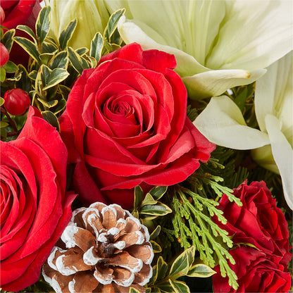 Snowy Wonderland Bouquet –  Depot Des Fleurs, Montreal PQ