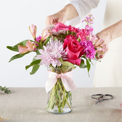Pink Ribbon - A Florist Original –  Depot Des Fleurs, Montreal PQ