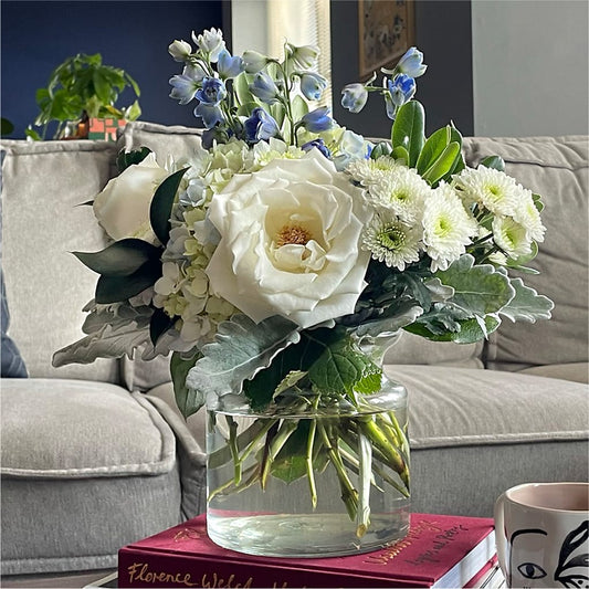 Clear Skies Bouquet –  Depot Des Fleurs, Montreal PQ