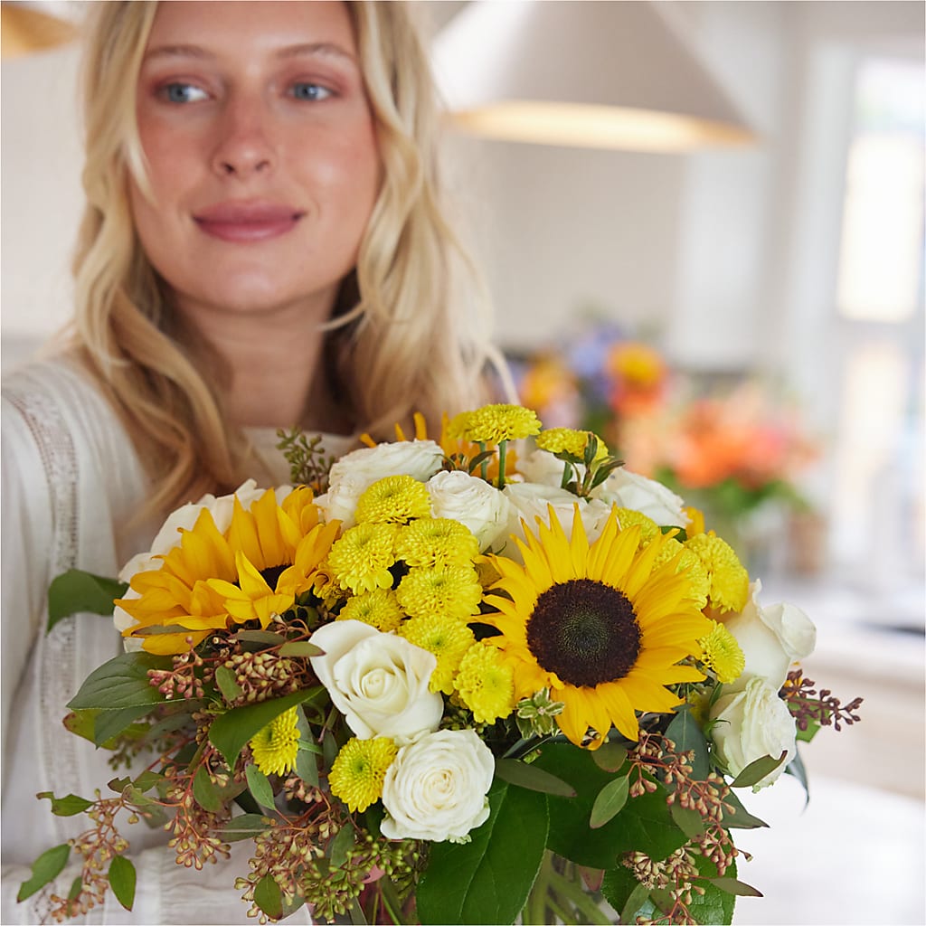 Luminous Morning Bouquet –  Depot Des Fleurs, Montreal PQ