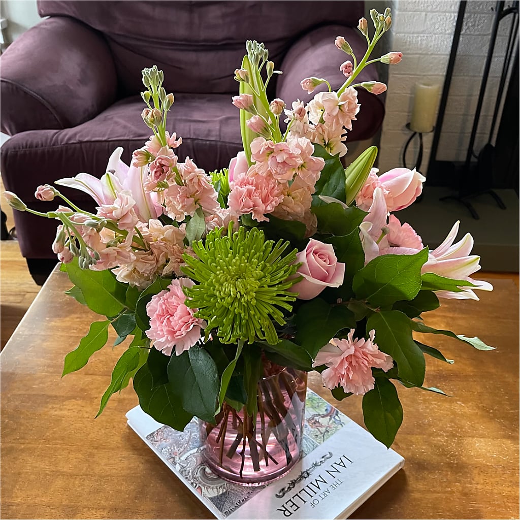 Pretty in Pink Bouquet –  Depot Des Fleurs, Montreal PQ