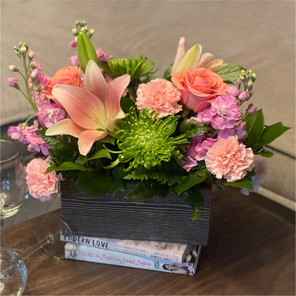 Beautiful Spirit Basket –  Depot Des Fleurs, Montreal PQ