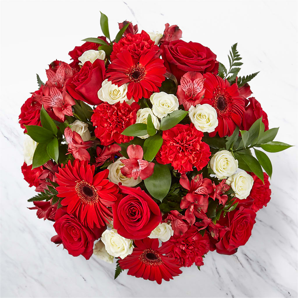 Hearts Embrace Bouquet –  Depot Des Fleurs, Montreal PQ