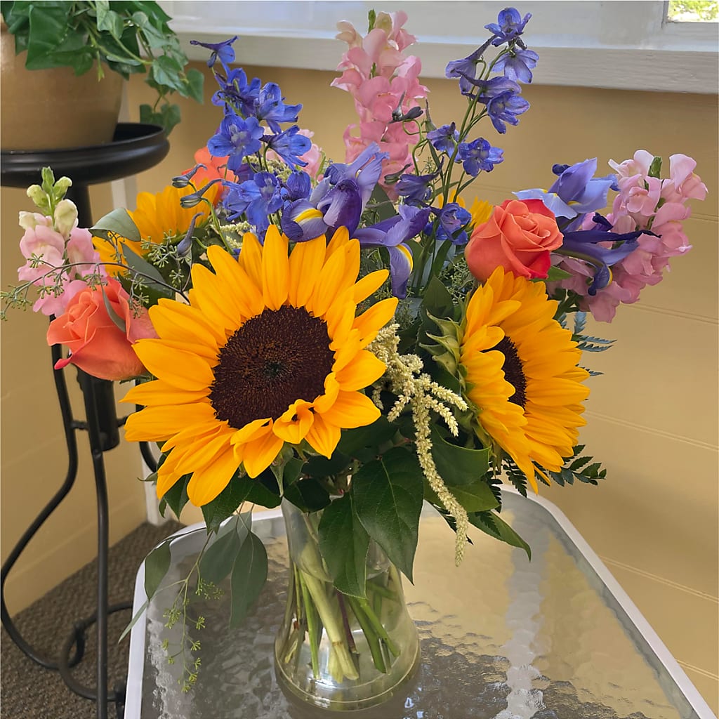 Rays of Life Bouquet –  Depot Des Fleurs, Montreal PQ