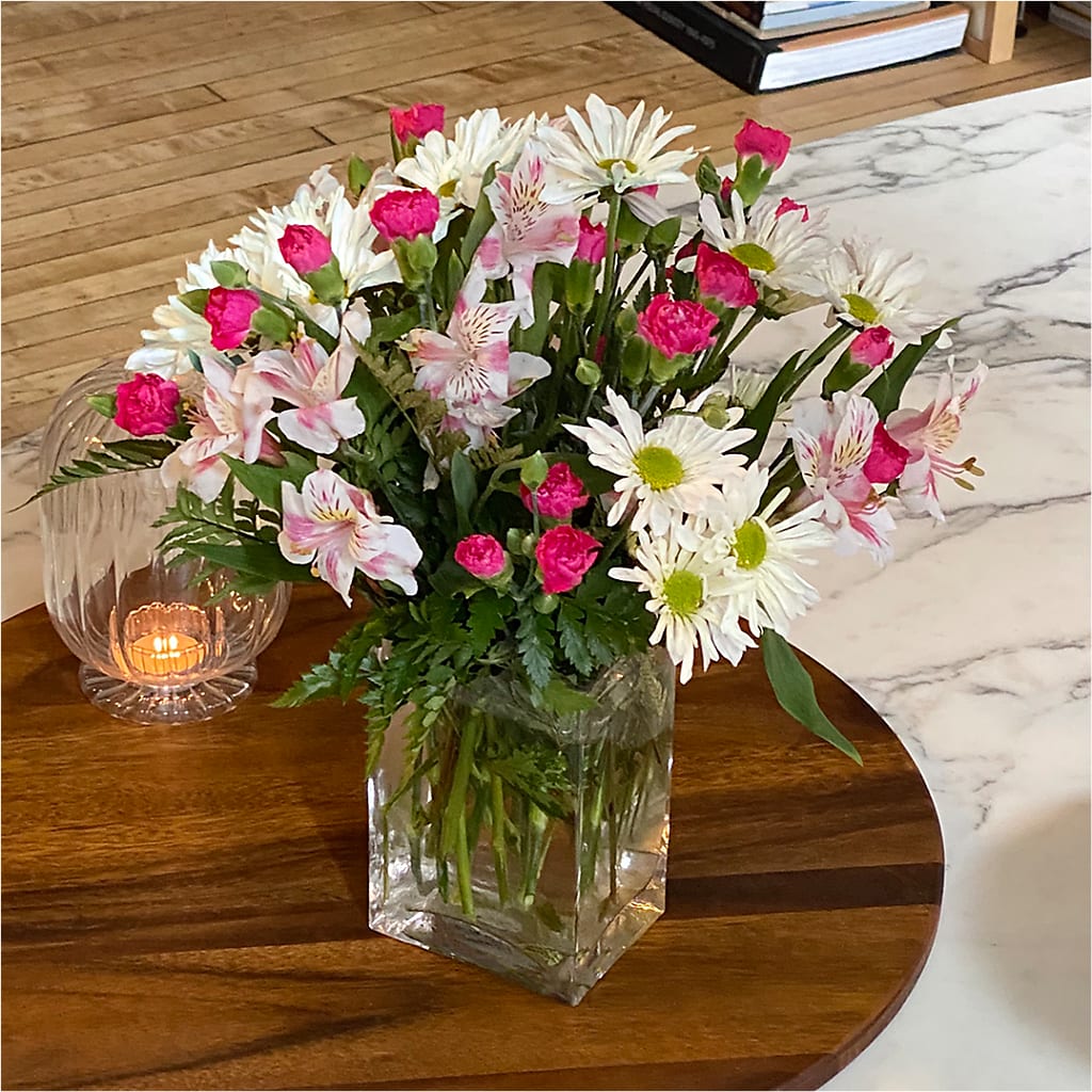 Sweet Surprises® Bouquet –  Depot Des Fleurs, Montreal PQ