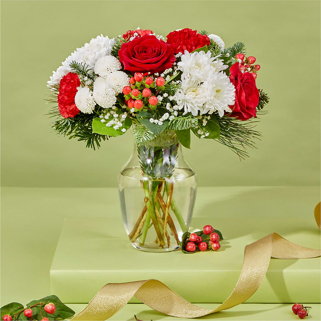 Chance of Flurries Bouquet –  Depot Des Fleurs, Montreal PQ