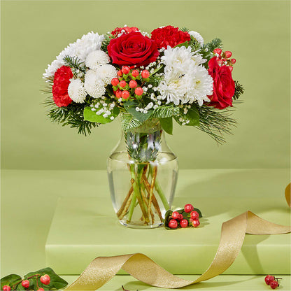 Chance of Flurries Bouquet –  Depot Des Fleurs, Montreal PQ