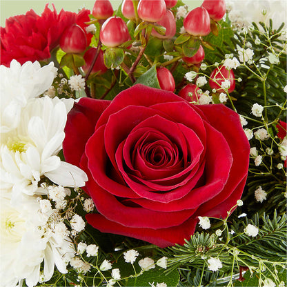 Chance of Flurries Bouquet –  Depot Des Fleurs, Montreal PQ