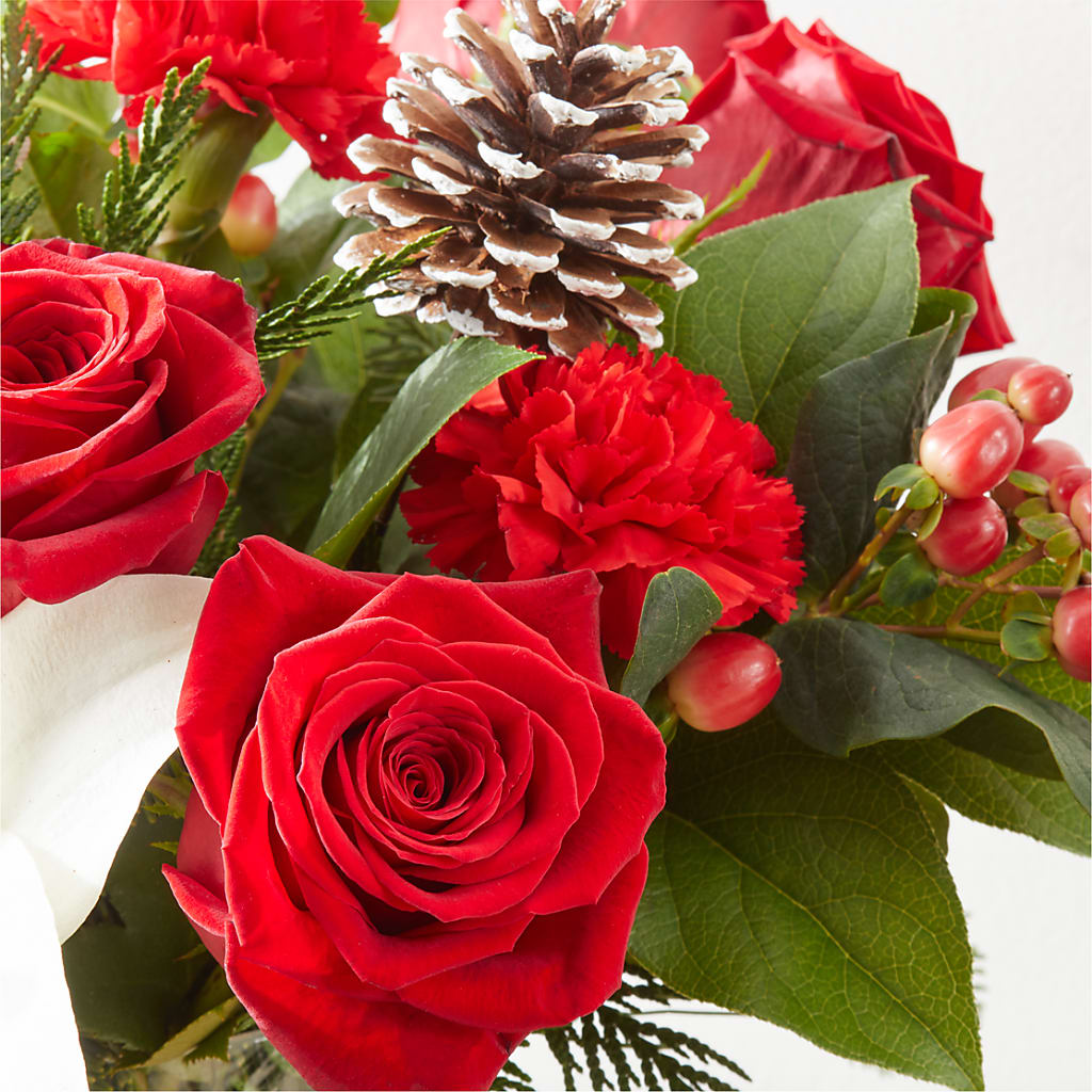 Oh So Jolly Bouquet –  Depot Des Fleurs, Montreal PQ