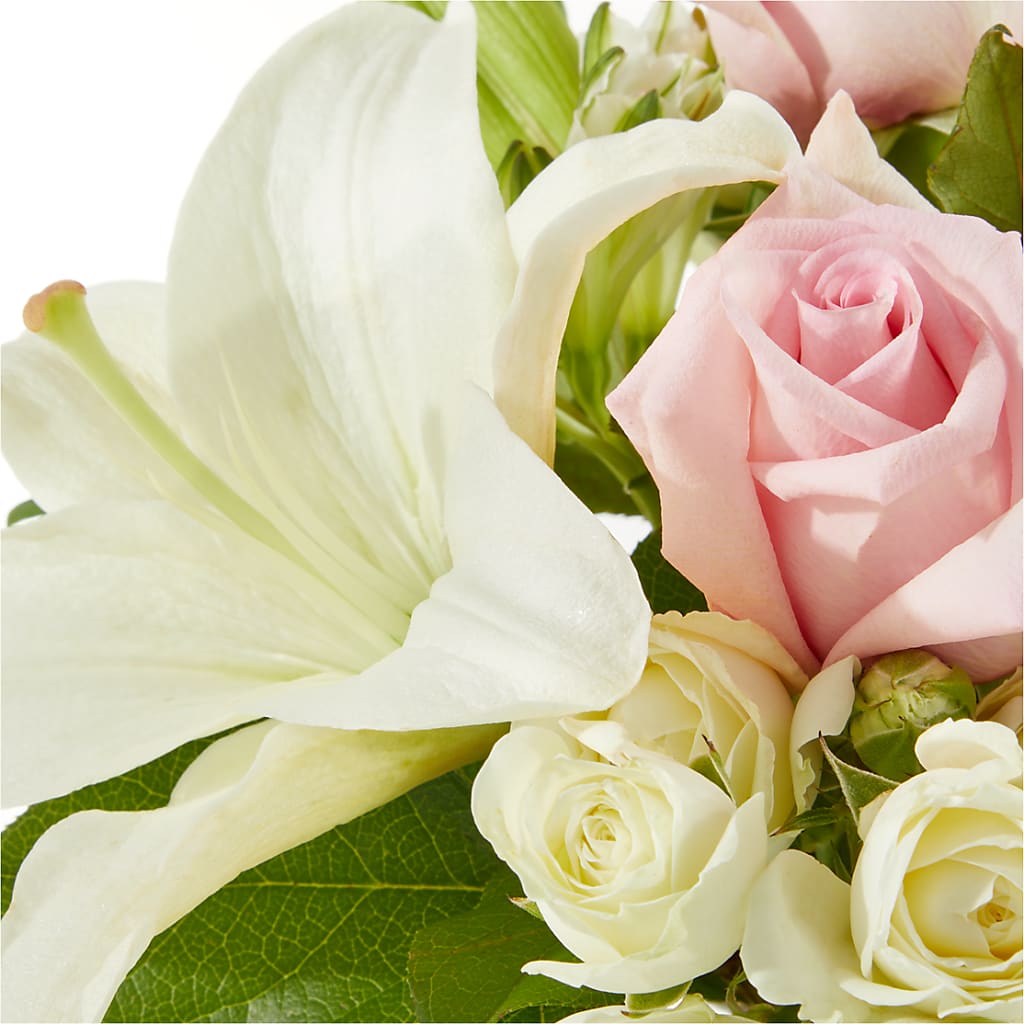 Kindhearted Bouquet –  Depot Des Fleurs, Montreal PQ
