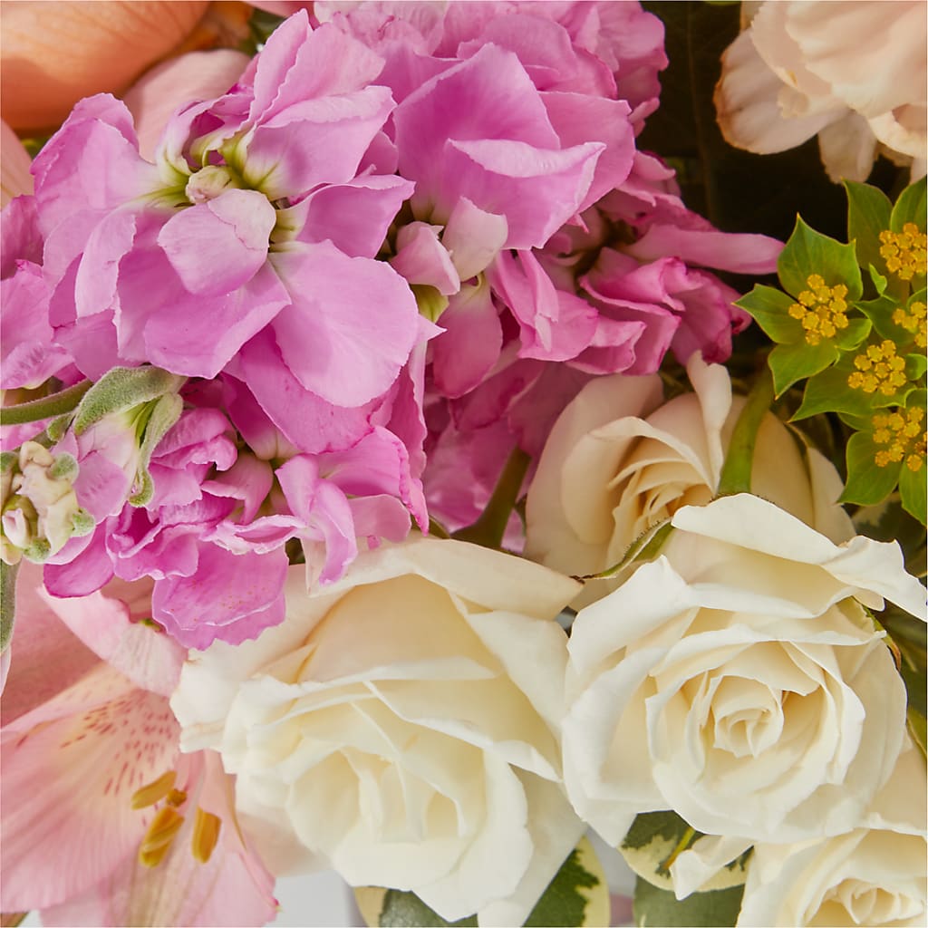 Paradise Bouquet –  Depot Des Fleurs, Montreal PQ