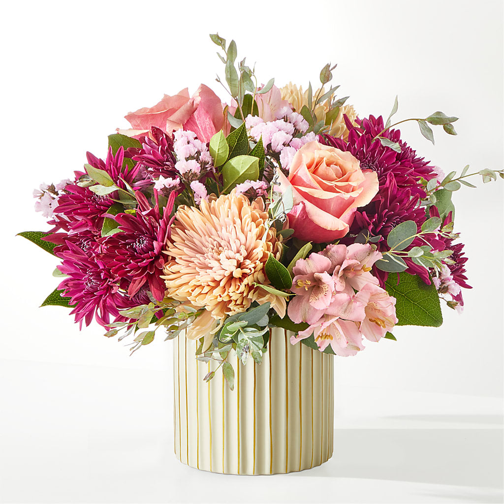 Berry Cobbler Bouquet with Ivory Vase –  Depot Des Fleurs, Montreal PQ