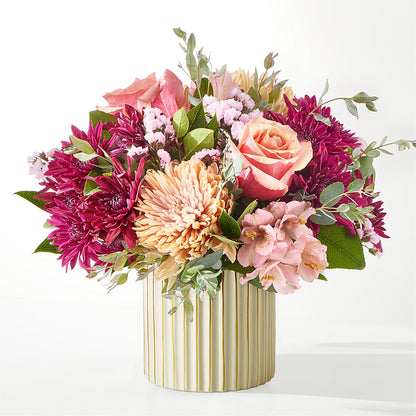 Berry Cobbler Bouquet with Ivory Vase –  Depot Des Fleurs, Montreal PQ