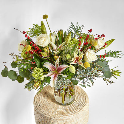 Berry & Bright Bouquet –  Depot Des Fleurs, Montreal PQ