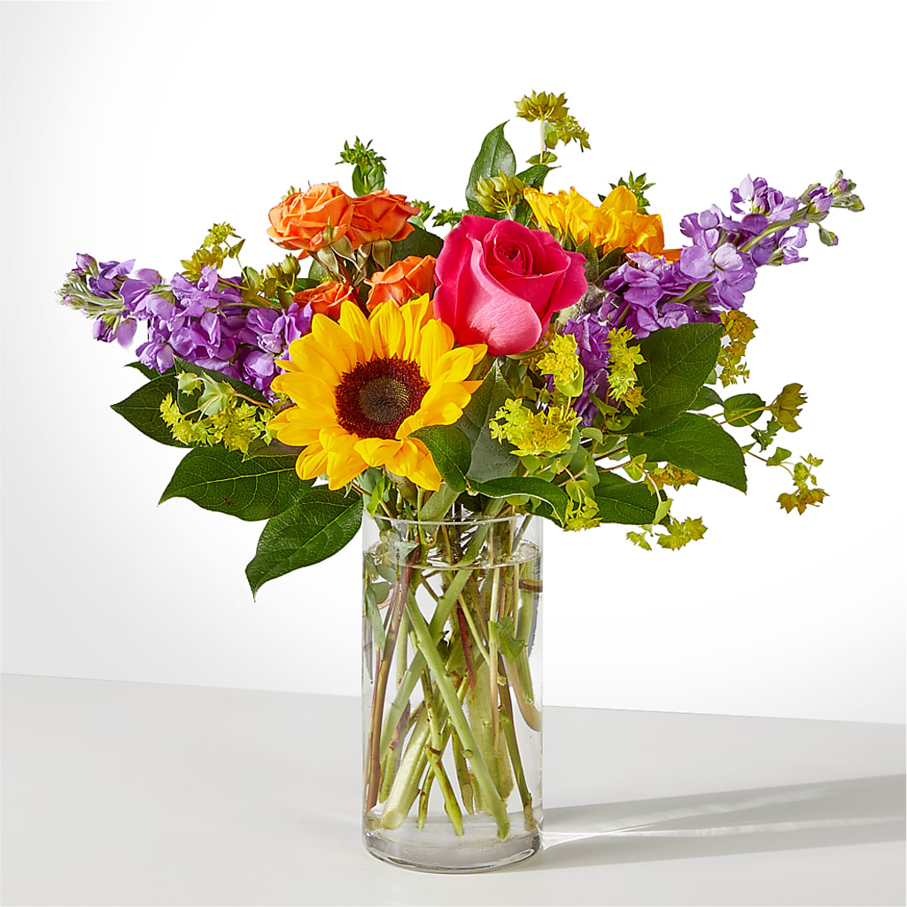 Vibrant Greetings Bouquet –  Depot Des Fleurs, Montreal PQ