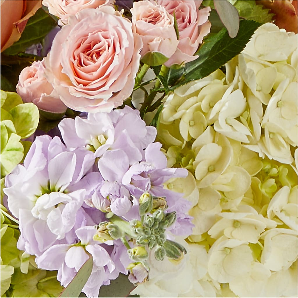 Porch Swing Bouquet –  Depot Des Fleurs, Montreal PQ