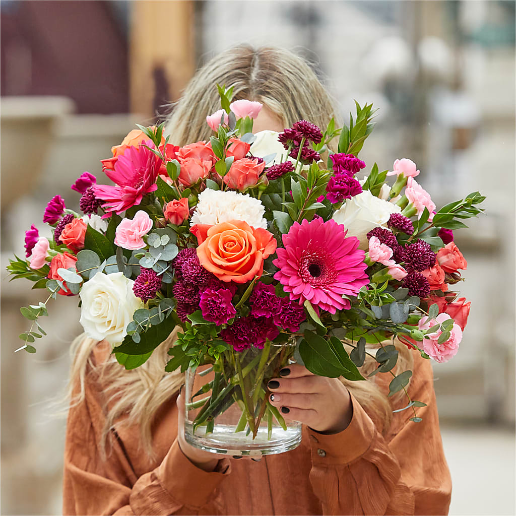Smell the Roses Bouquet –  Depot Des Fleurs, Montreal PQ
