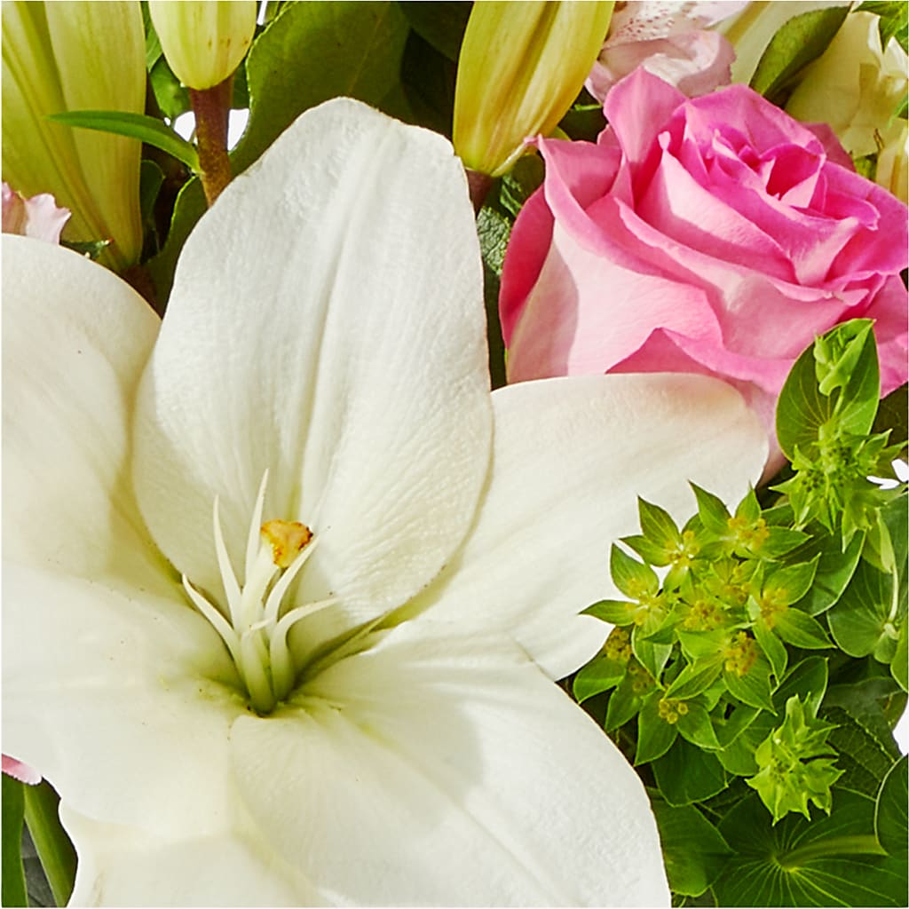 Fondly Bouquet –  Depot Des Fleurs, Montreal PQ