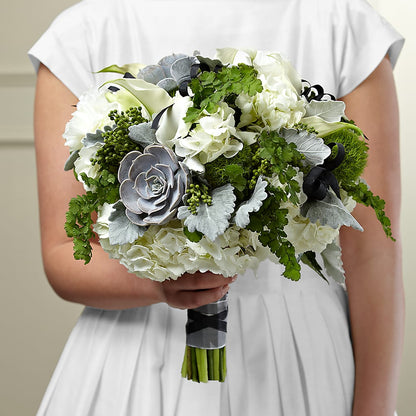Sweet Innocence Bouquet –  Depot Des Fleurs, Montreal PQ