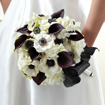 To Have and To Hold Bouquet –  Depot Des Fleurs, Montreal PQ