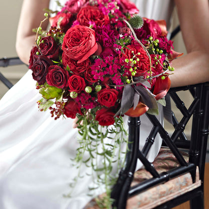 Pure Grace Bouquet –  Depot Des Fleurs, Montreal PQ